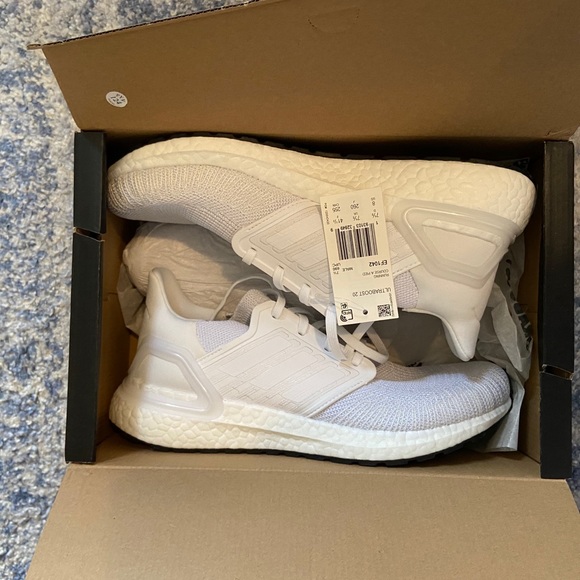 adidas Shoes - BNWT ADIDAS Ultraboost 20 running sneakers